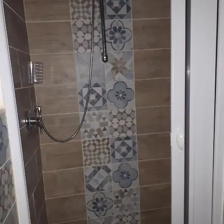 L'arca Vendégház 3*